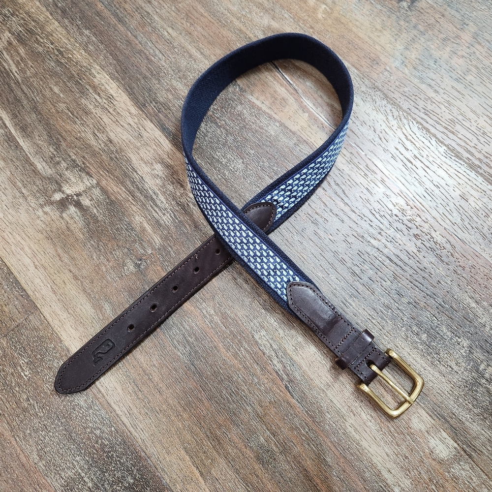 Vineyard Vines Blue Whales Leather Club Belt Size 32 NEW W/O TAGS